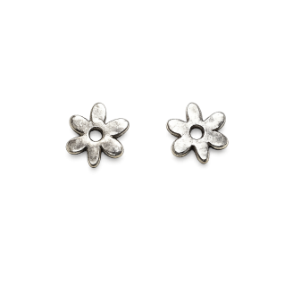 Hand Cast Daisy Earring Studs Hand Cast Daisy Earring Studs